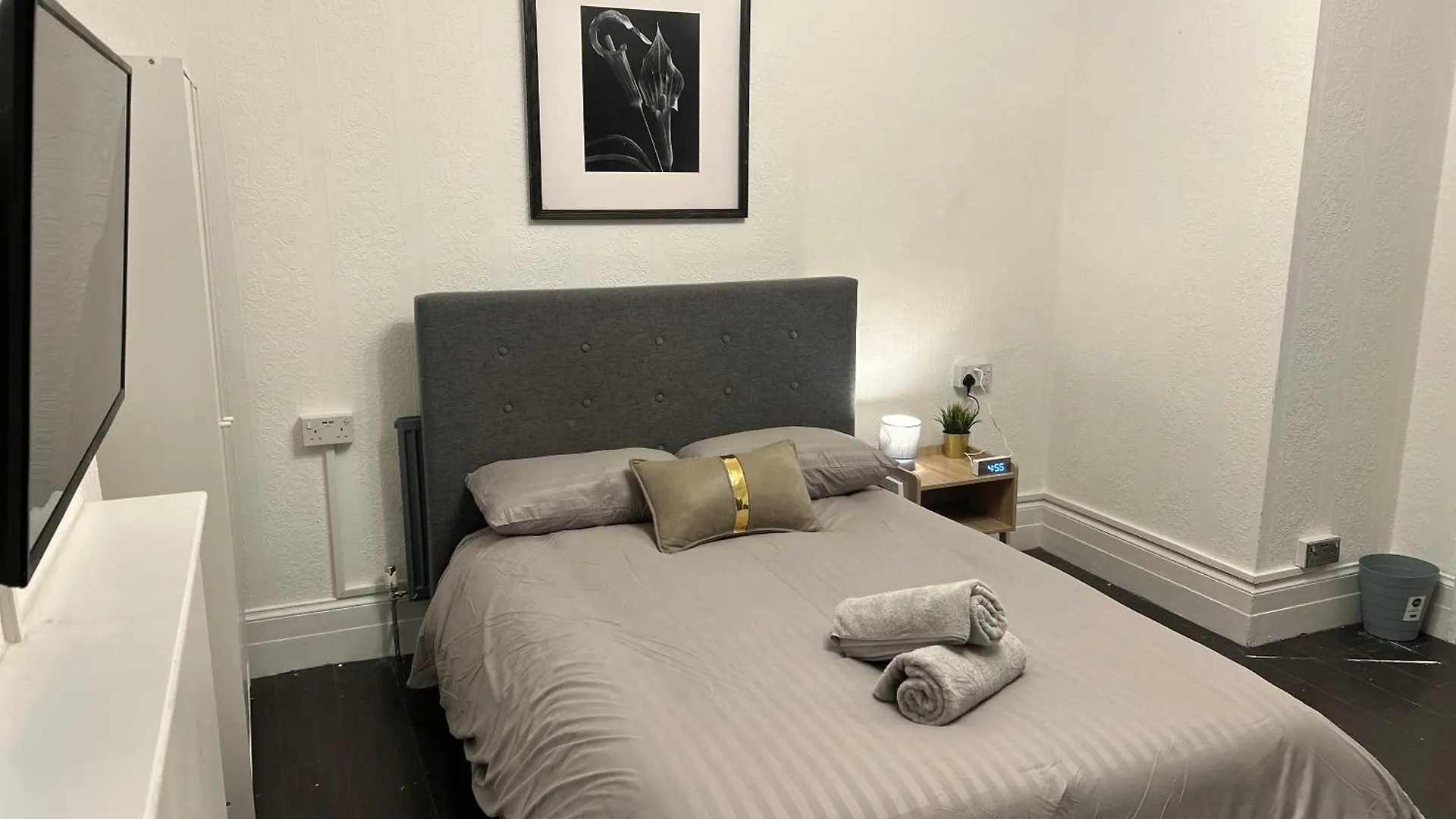 The Prestige Suite - London