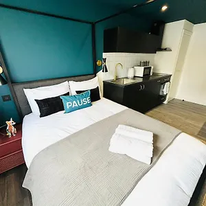 31 Studio, Ideal For Tourists Locations Guest house