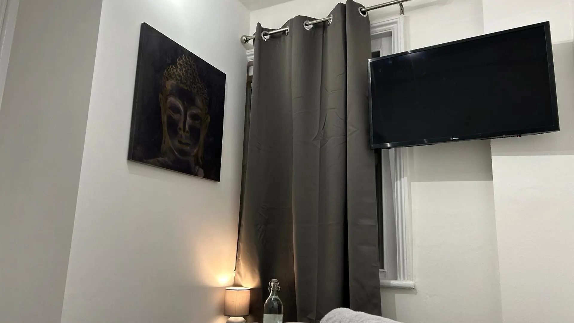 The Prestige Suite - London Guest house