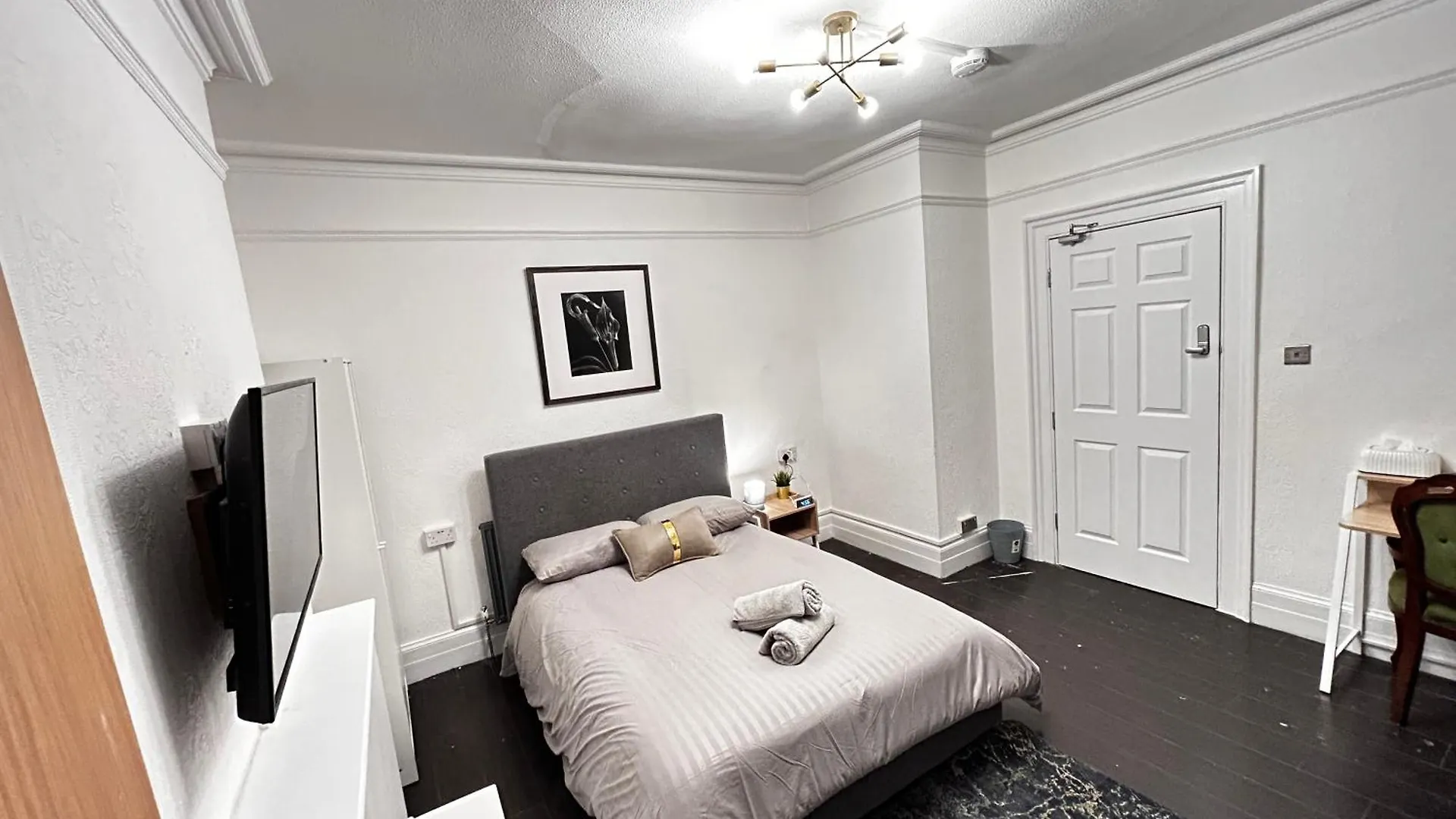 Guest house The Prestige Suite - London