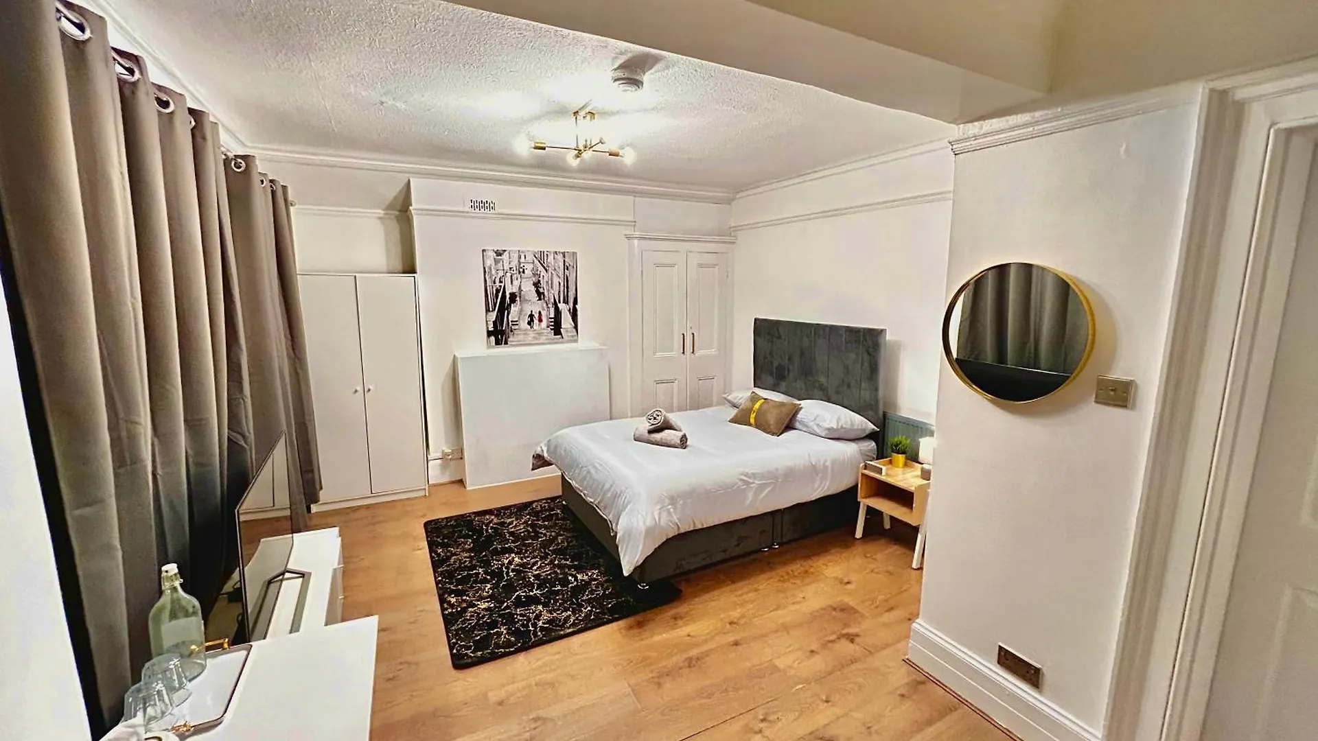 The Prestige Suite - London 0*,  United Kingdom