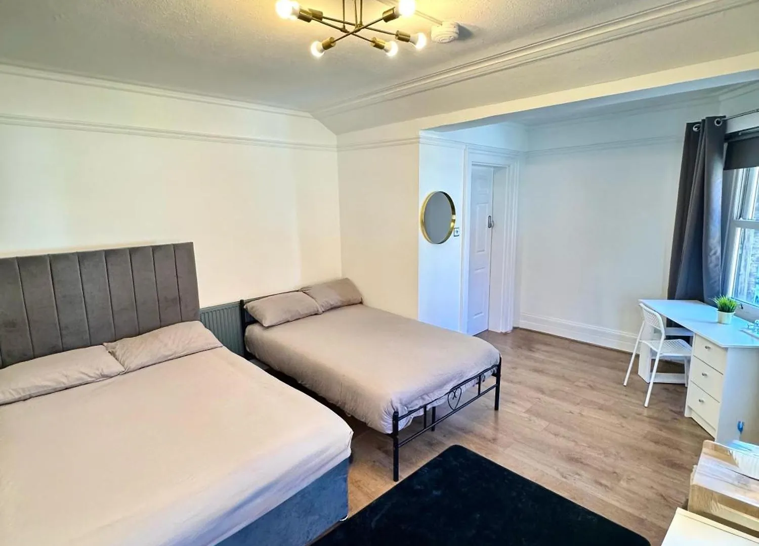 The Prestige Suite - London Guest house