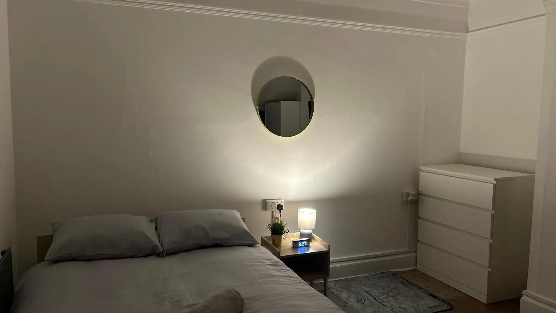 The Prestige Suite - London Guest house